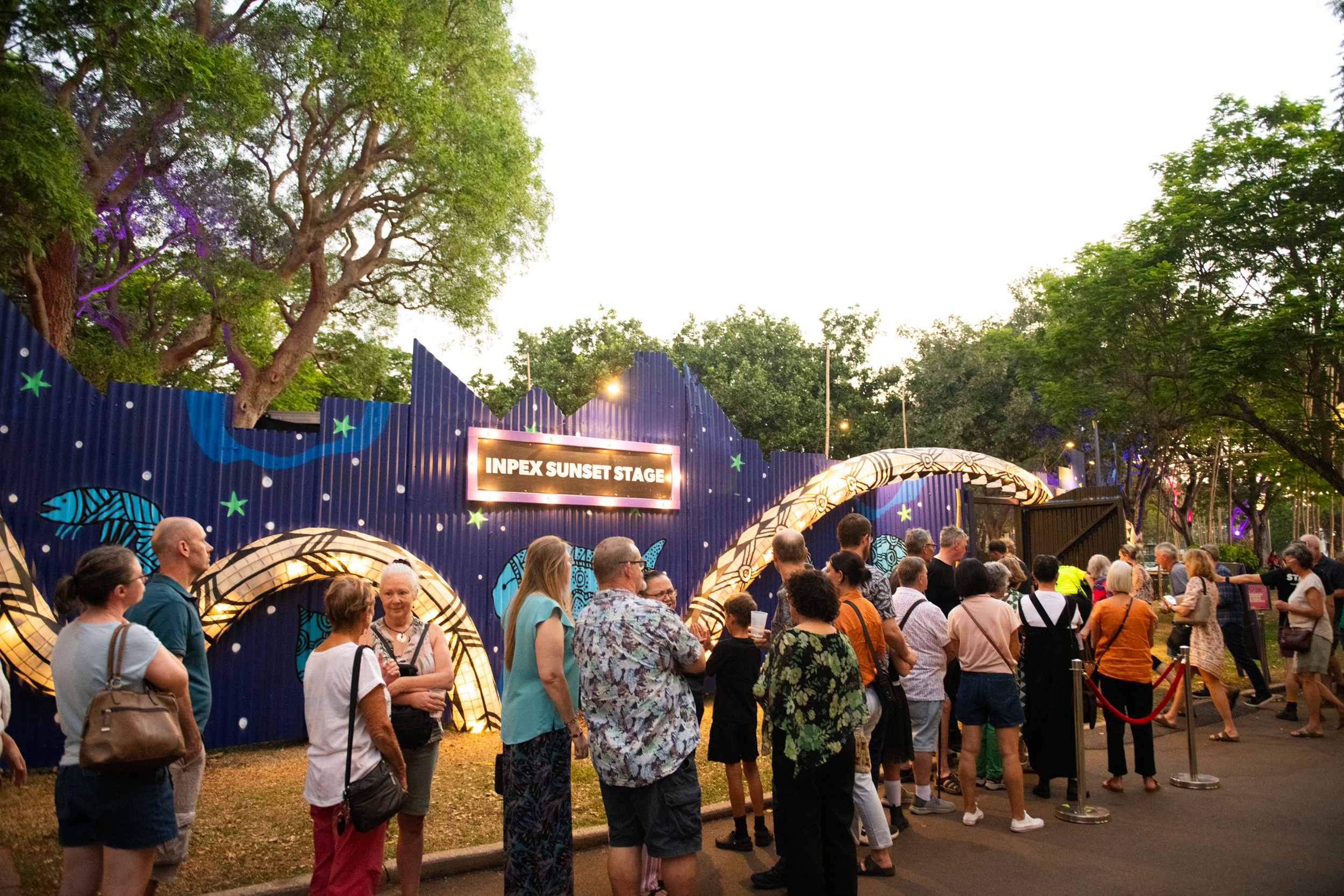 DF24 The Mirror Sunset Elise Derwin DSC 7158